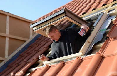 Pose de fenêtres de toit Velux à Balignac